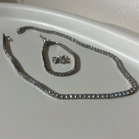 NWOT Swarovski jewelry set - Picture 5 of 6